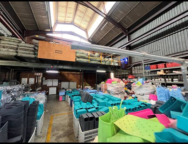 1,850M² WAREHOUSE FOR SALE IN CHLOORKOP